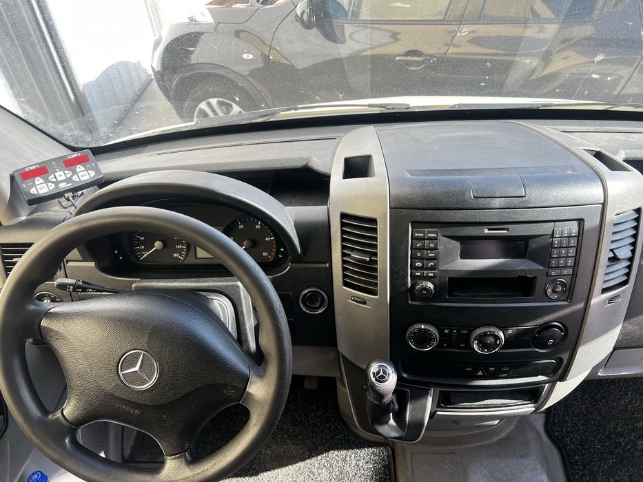 MercedesSprinter 316, An 2015 Automat , Frigorifer, rampa electrica