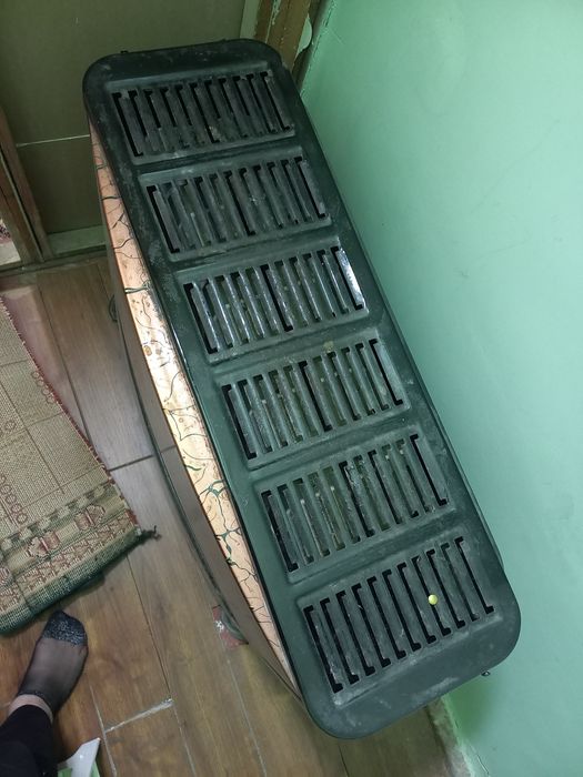 Эронни печкаси. Сотаман холати яхши. Б/у. Карши ш.