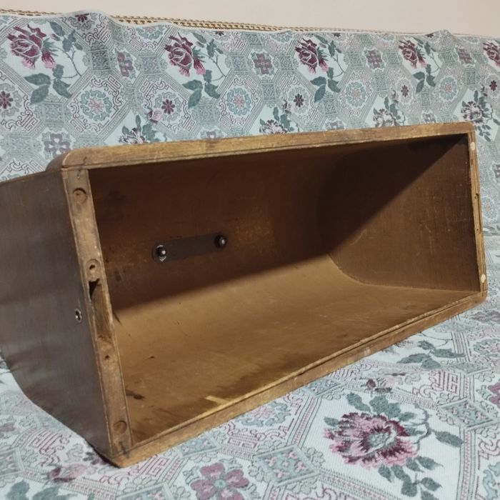 Продаю чехол-футляр для швейной машины