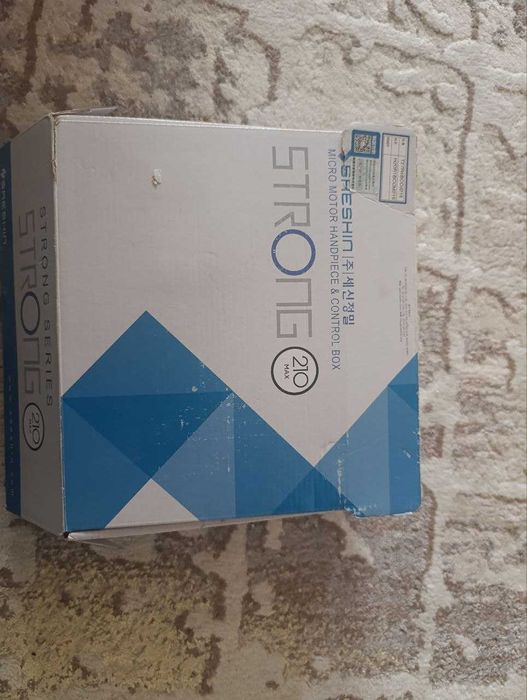 Аппарат для маникюра Strong 210 (Новый)