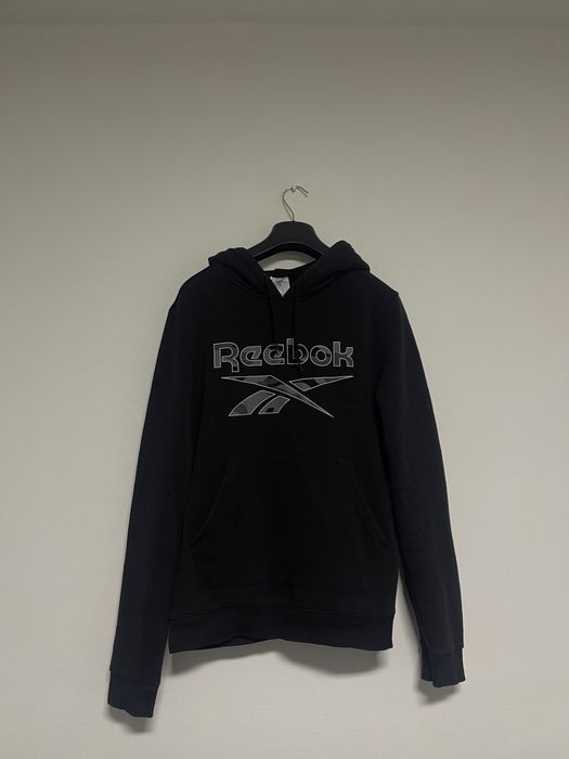 Hanorac Rebook in stare buna