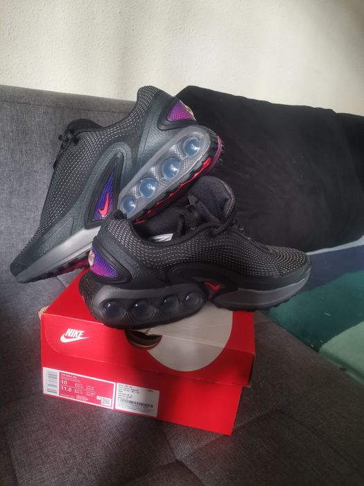 Adidasi Nike max DN noi  mărimea 43/44 originali cu cutia originala