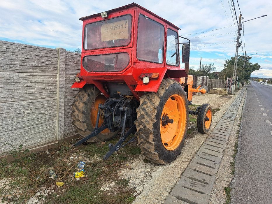 Vând Tractor u650