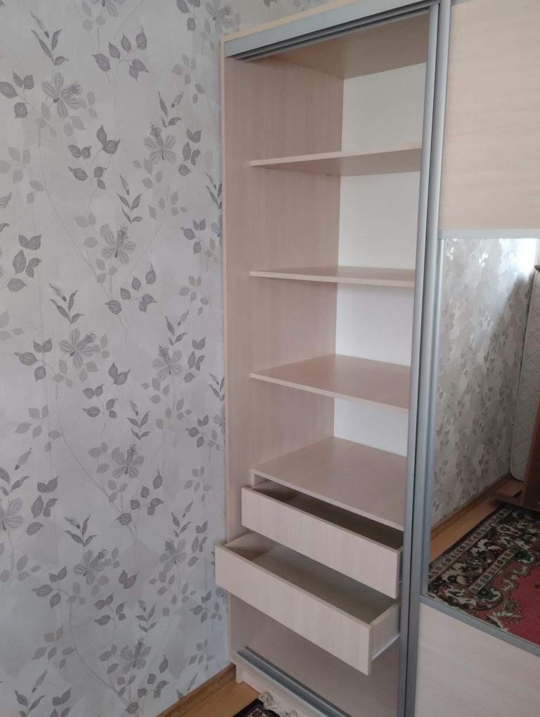 Шкаф купе. 100000.