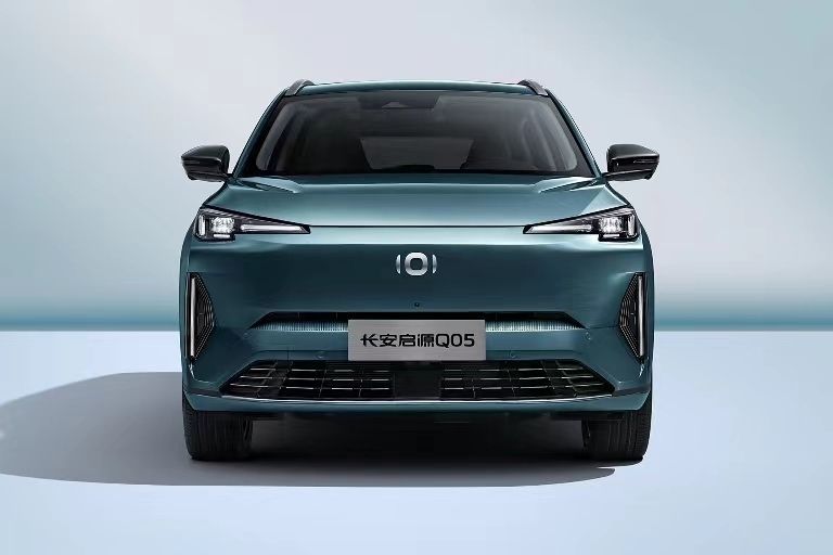 Срочно! Changan nevo q05 gibrid