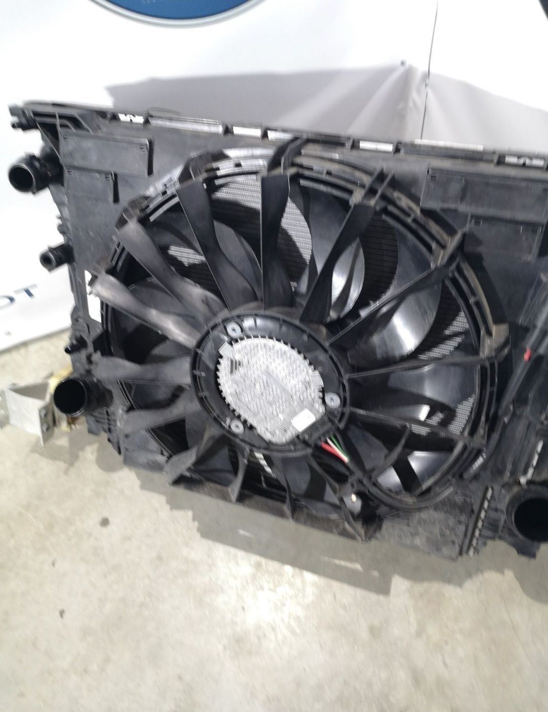 Radiatoare radiatoare ventilare trager 3.0 bmw seria 6 GT 2017 G32