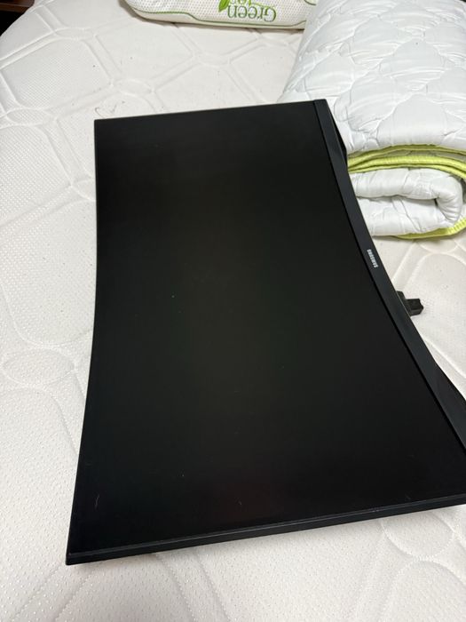 Gaming Монитор 27.  144hz Samsung Odyssey