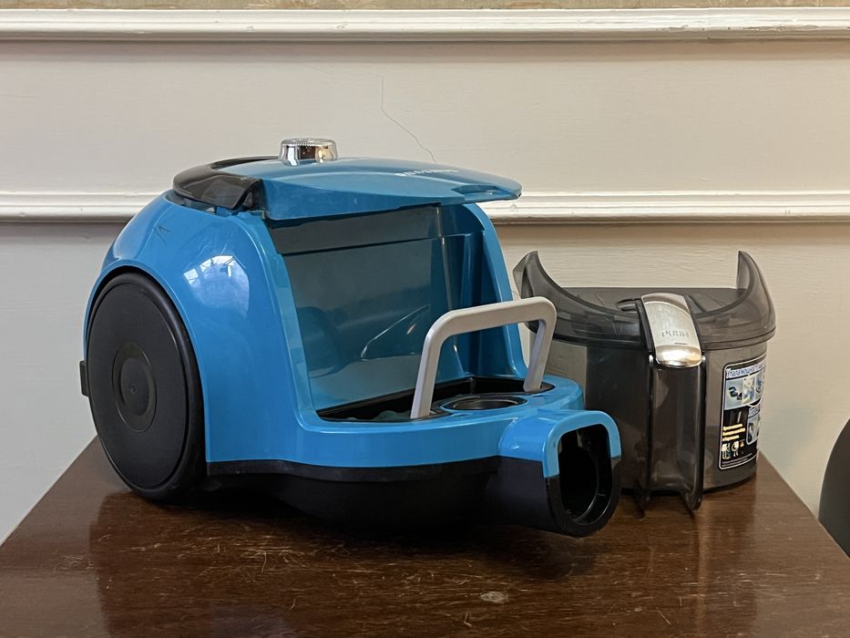 Пылесос Samsung VCMA18AV