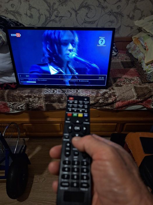 Телевизор Кроун  30