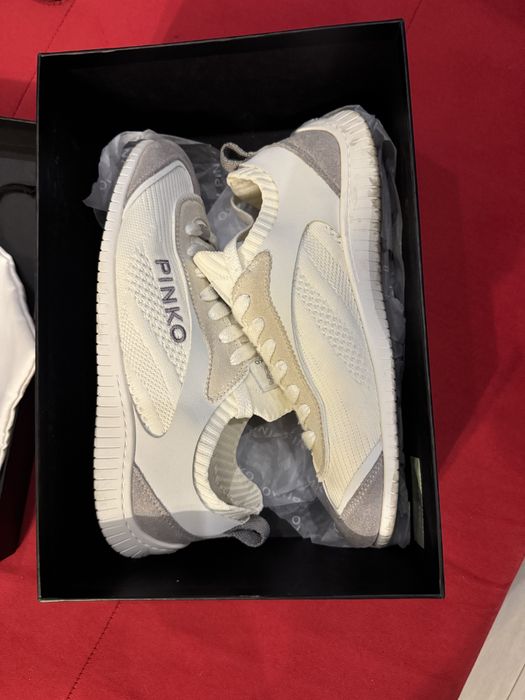 Pinko в отлично състояние