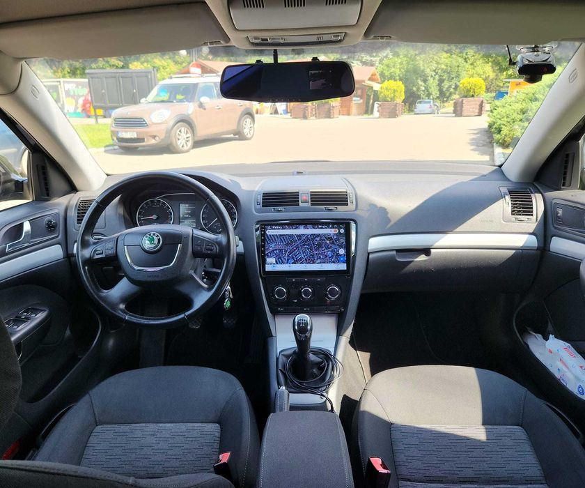 Skoda Octavia II Facelift VRS Black edition (model) 1.6 TDI An 2012