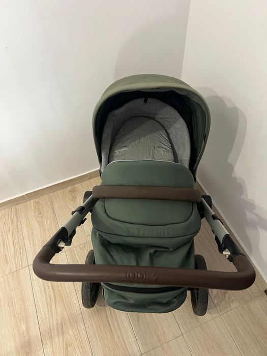 Vând căruț Joolz Hub