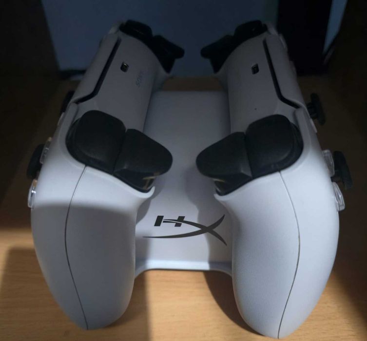 Vand consola PlayStation 5 cu CD - Impecabila - 3000 lei.
