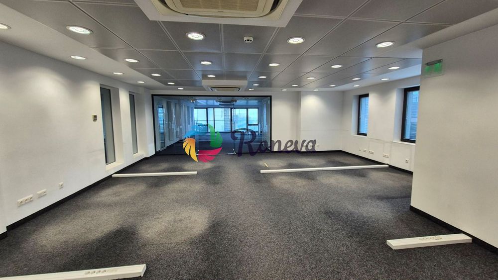 Офис под наем Център!!!