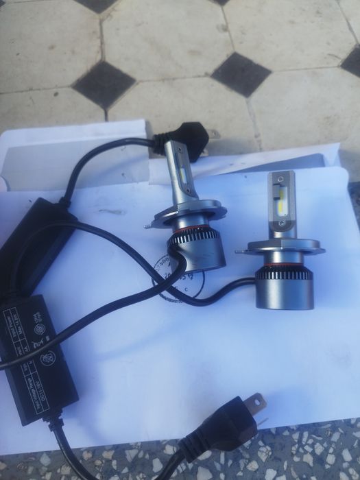 Becuri autoturism led H 4 canbus