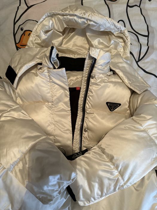 Пуховик зимний для деаочки ( халафайбер) теплый