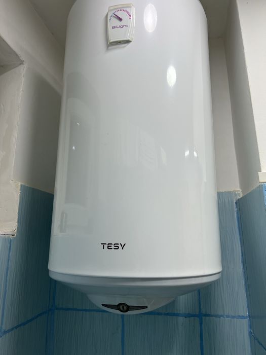 Se vinde boiler 80 litri