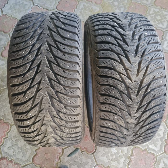 275/40 R20 Yokohama ice guadr