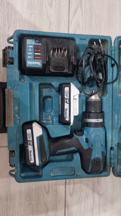 Autofiletanta Makita HP457D ,perfect funcțional, full box