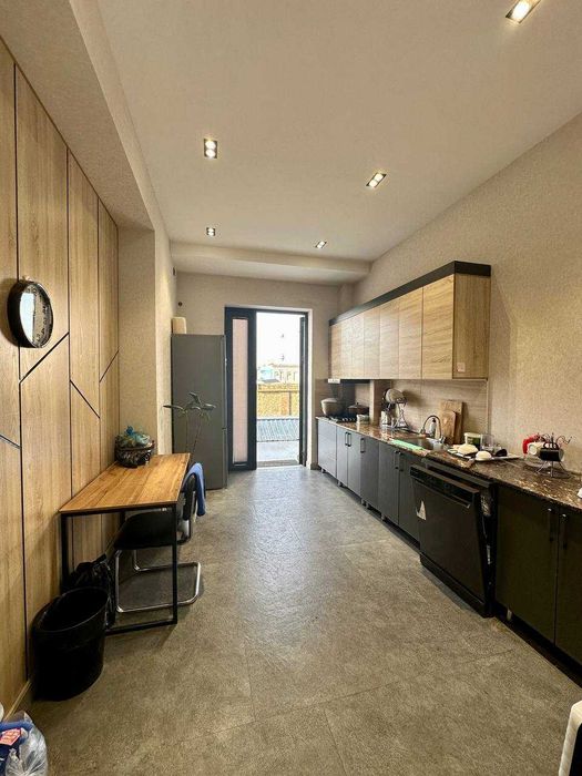 Сдаётся нежилое помещение на Юнусобод 320м2