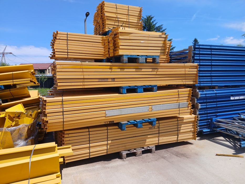 Stoc mare de rafturi metalice industriale reglabile de vânzare