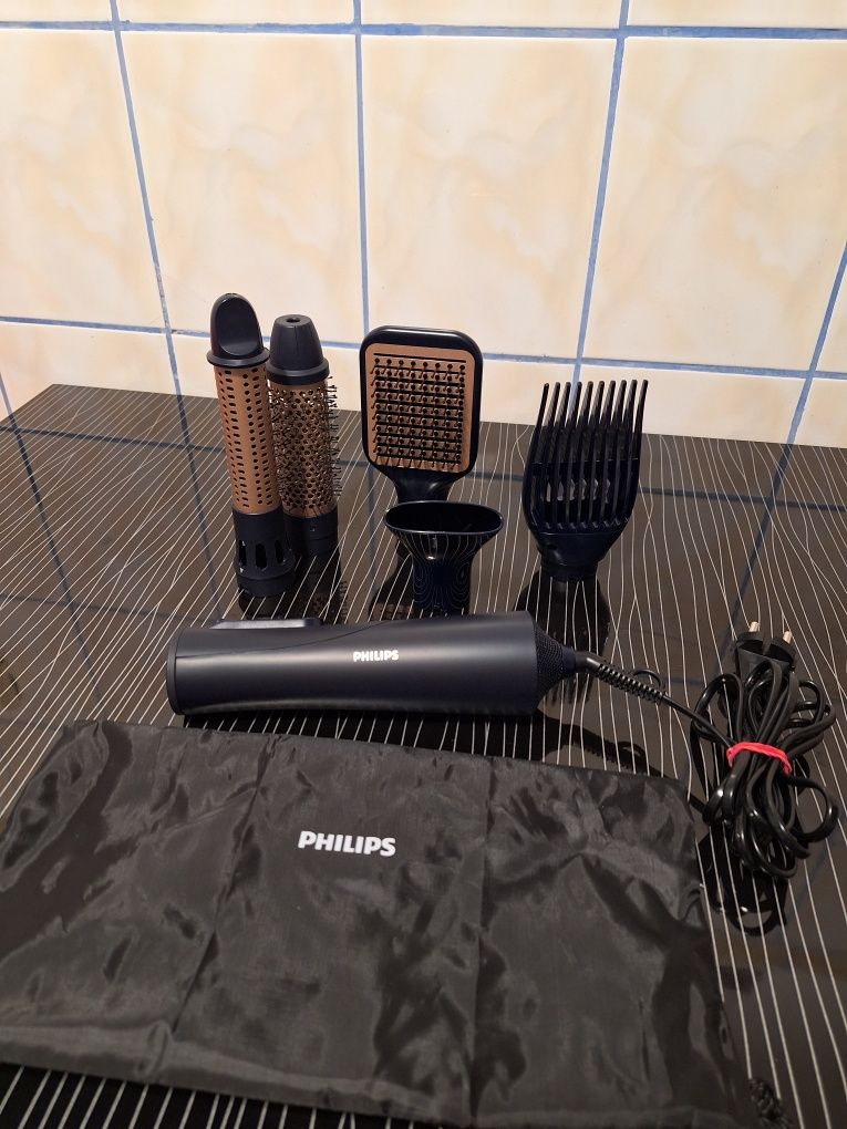 Perie cu aer cald Philips 5000