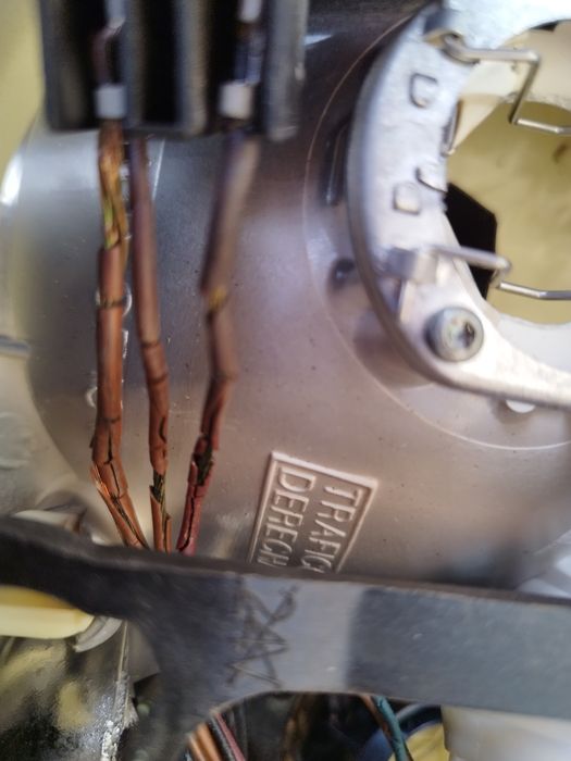 Продавам фарове за Golf4