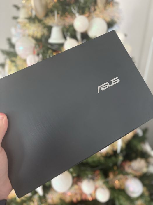 Laptop Asus ZenBook 13 i5 500GB SSD