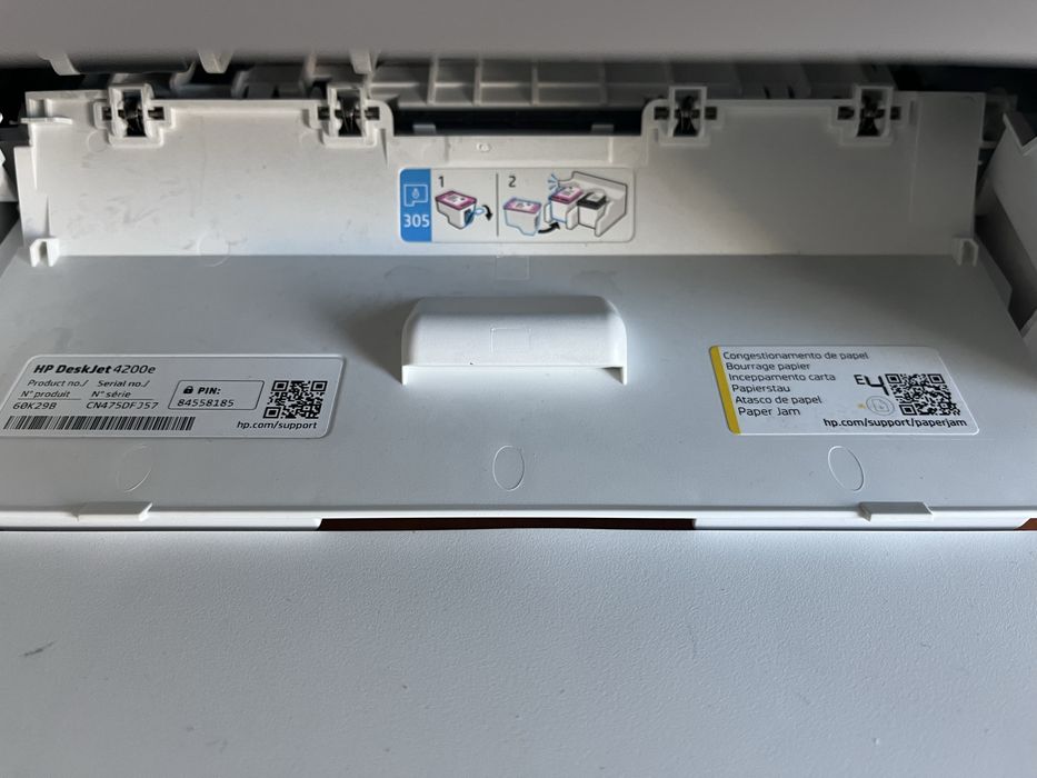 Vand imprimanta HP DeskJet 4222e multifunctionala.