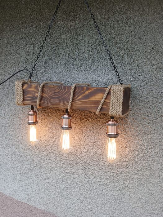 Lustră rustică, vintage, lemn