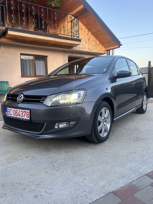 Volkswagen Polo 2014 Highline 4 cylindres 105 CP LED XENON IMPECABIL