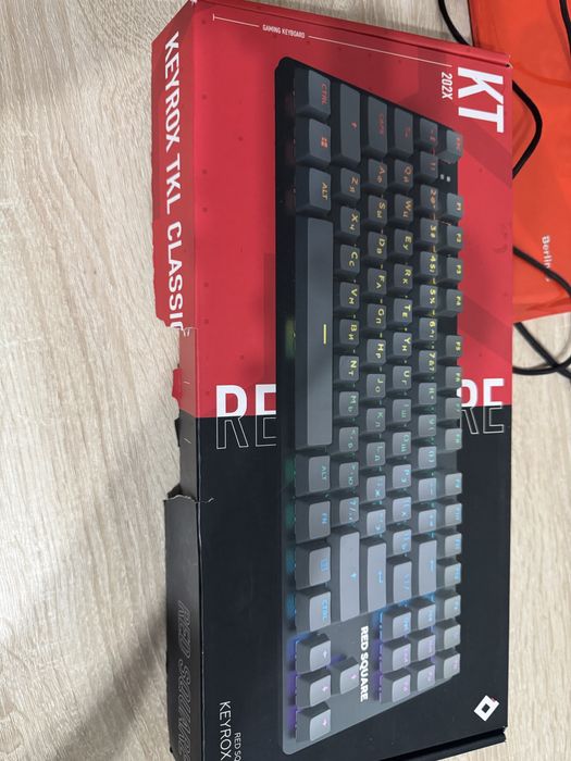 Игровая клавиатура red square