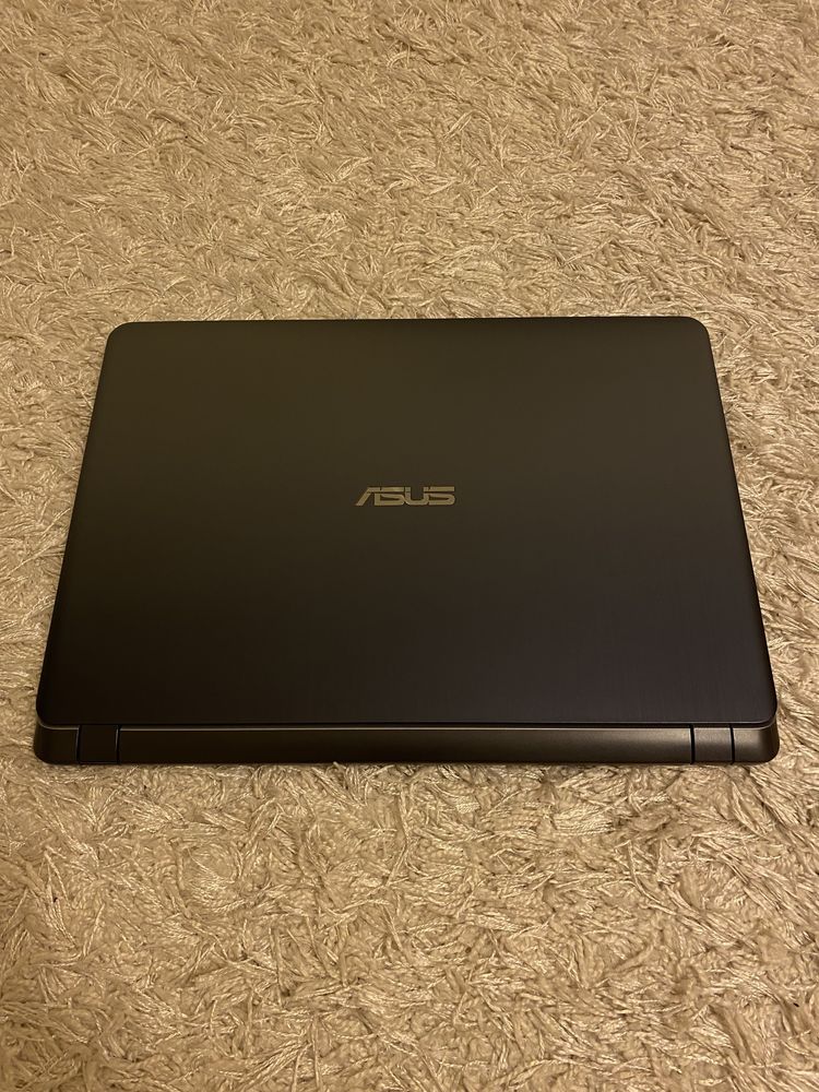 Ноутбук ASUS X507U