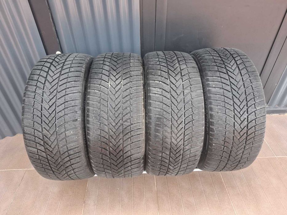 255/40/21 Bridgestone Зимни гуми