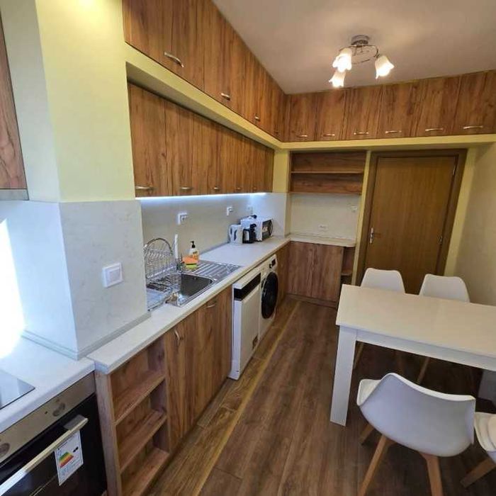 Дава се под наем Двустаен апартамент в София, Красно село - 68 кв.м за 799 € - Снимка #1