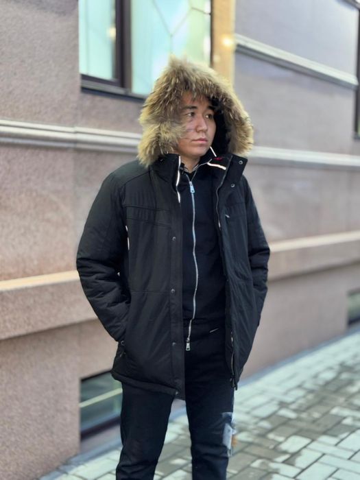 Зимняя мужская куртка новая 48-50размеры есть