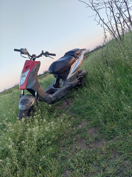 De vânzare scuter  Kymco agility 125cc