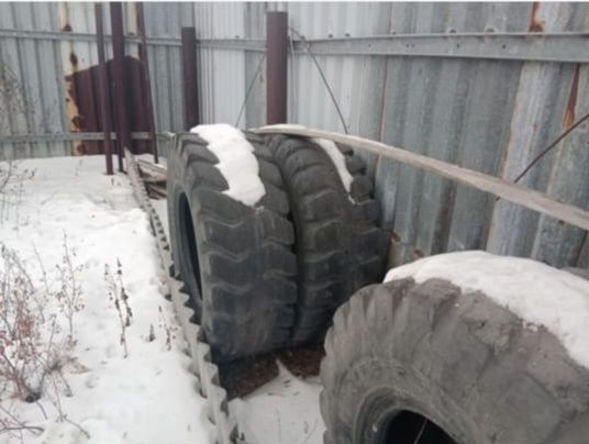 Продам резину на погрузщик