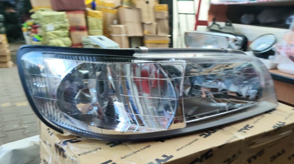 Максима Цефиро фары А32 Nissan Cefiro