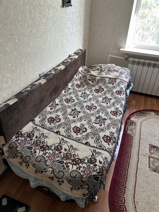 Тахта односпальная, раскладывается