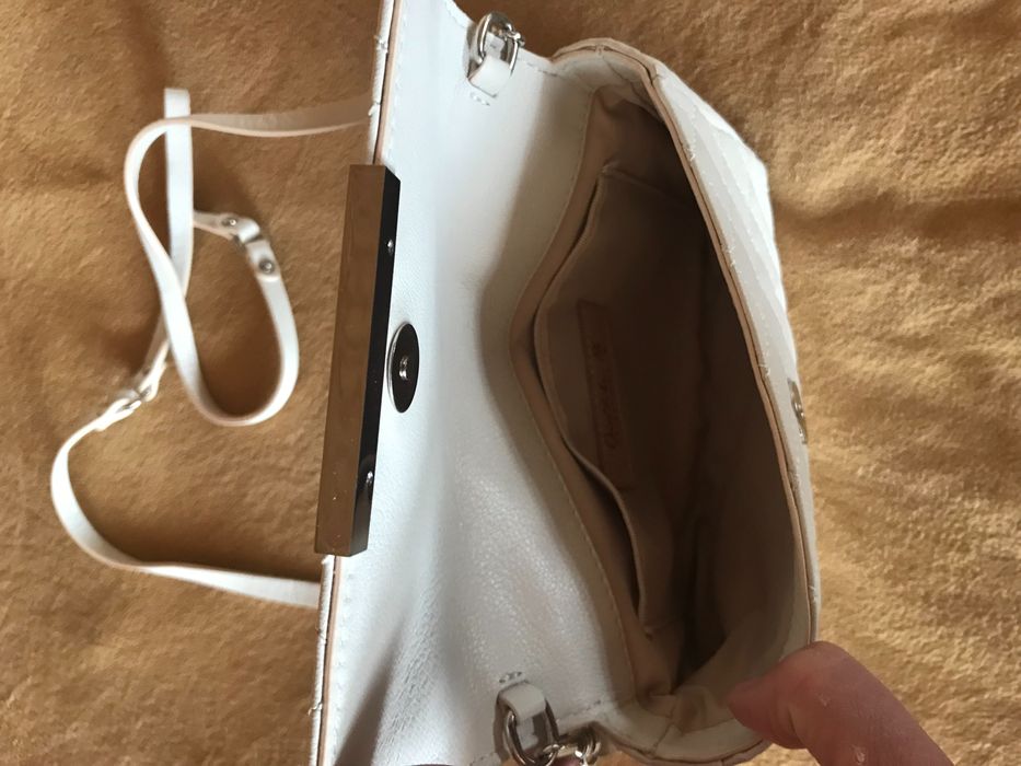 Чанти от естествена кожа