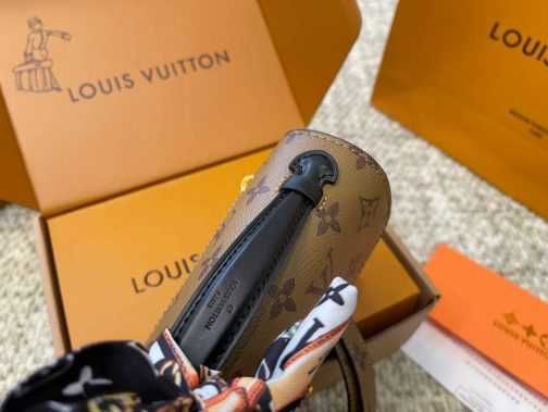 Geanta de mana dama Louis Vuitton 050214