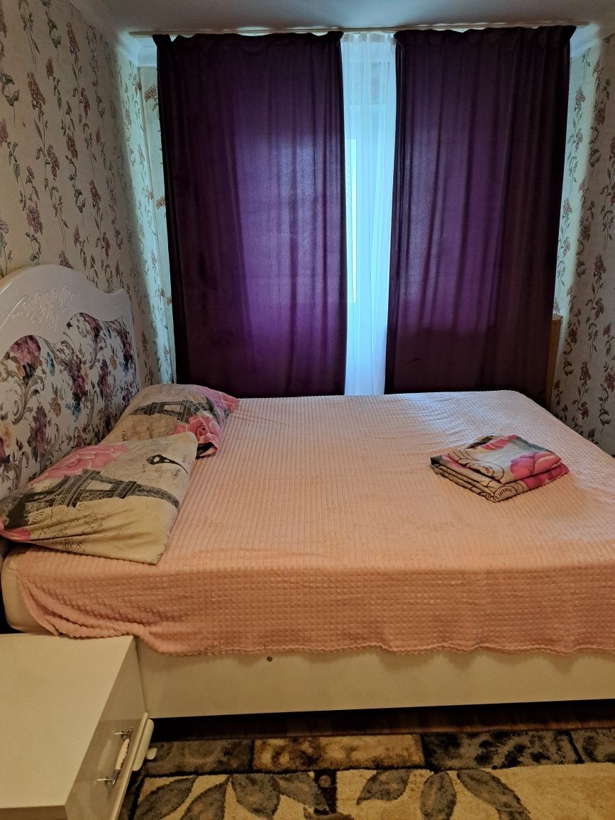 Сдаю посуточно1, 2,3комн.кв.в 12 мкр,8мкр,6мкр,.