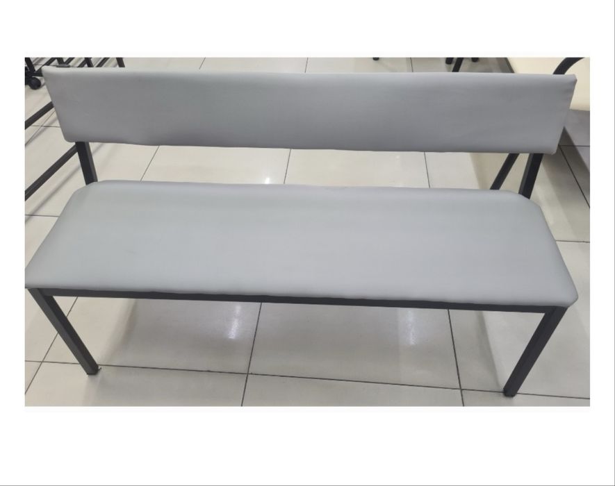 Банкетка металлическая со спинкой