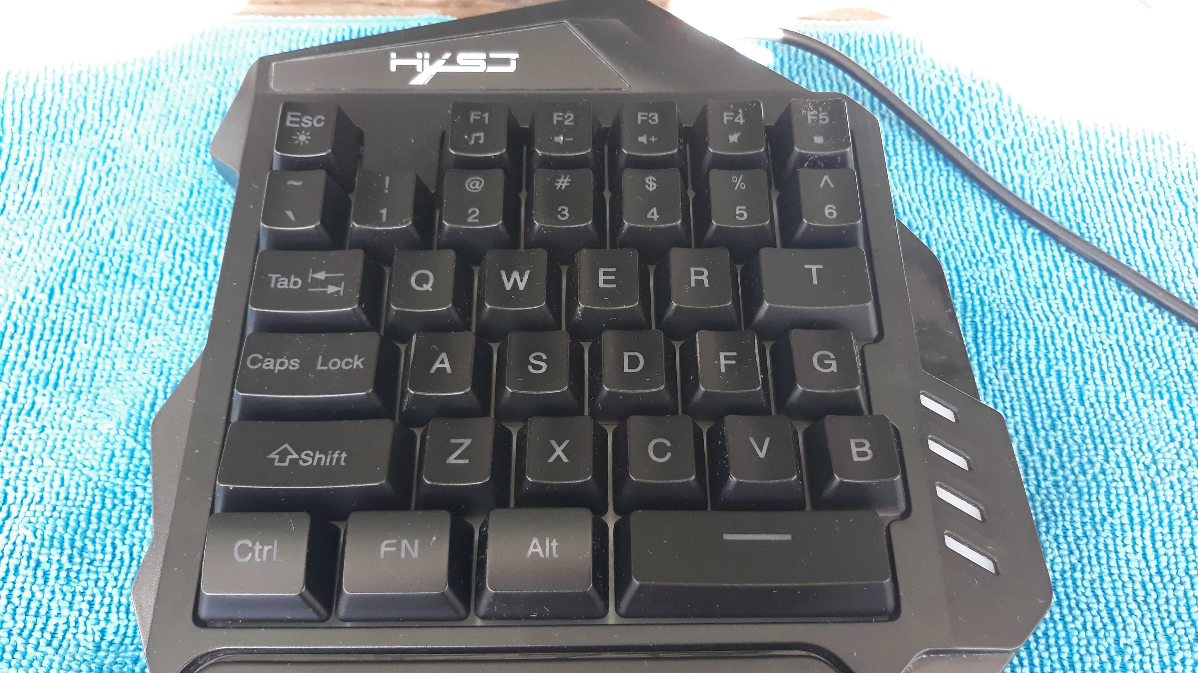Tastatura gaming one hand / mini, taste iluminate, 35 taste, USB
