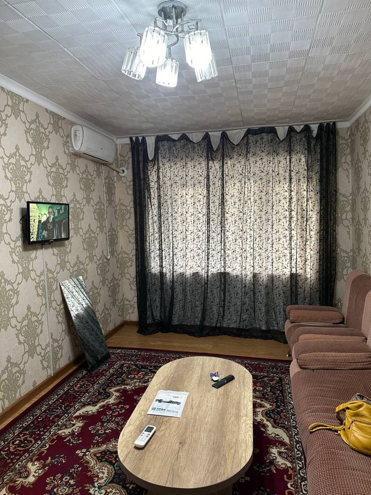 Чиланзар 2.  Аренда Срочно.  С обстановкой 350$