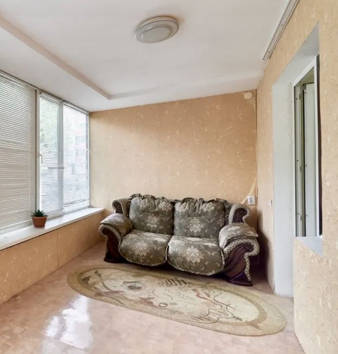 Отдам даром диван