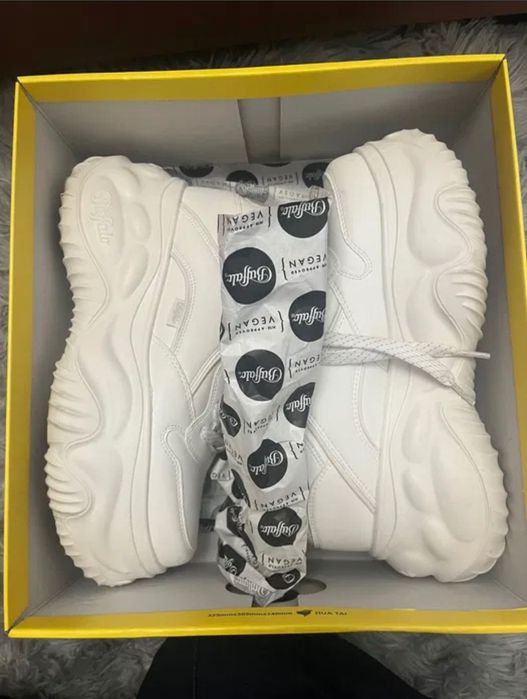 Buffalo маратонки 41 размер