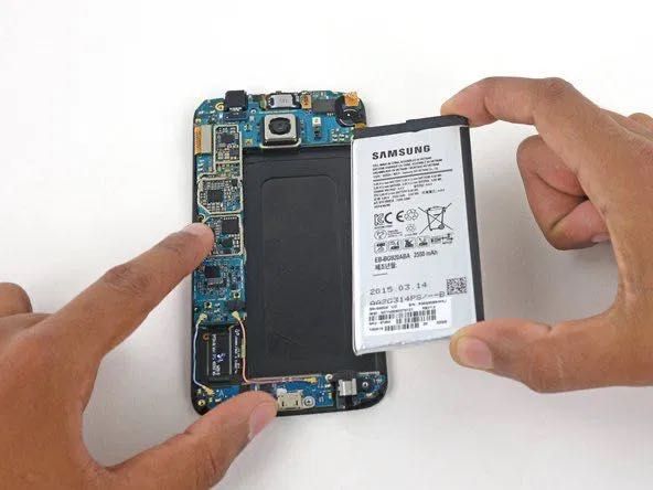 Înlocuire baterie iPhone / Samsung / Huawei /Oppo / Redmi
