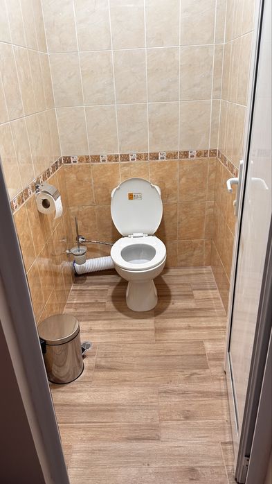 Дава се под наем Тристаен апартамент в Свиленград - 110 кв.м за 663 € - Снимка #8